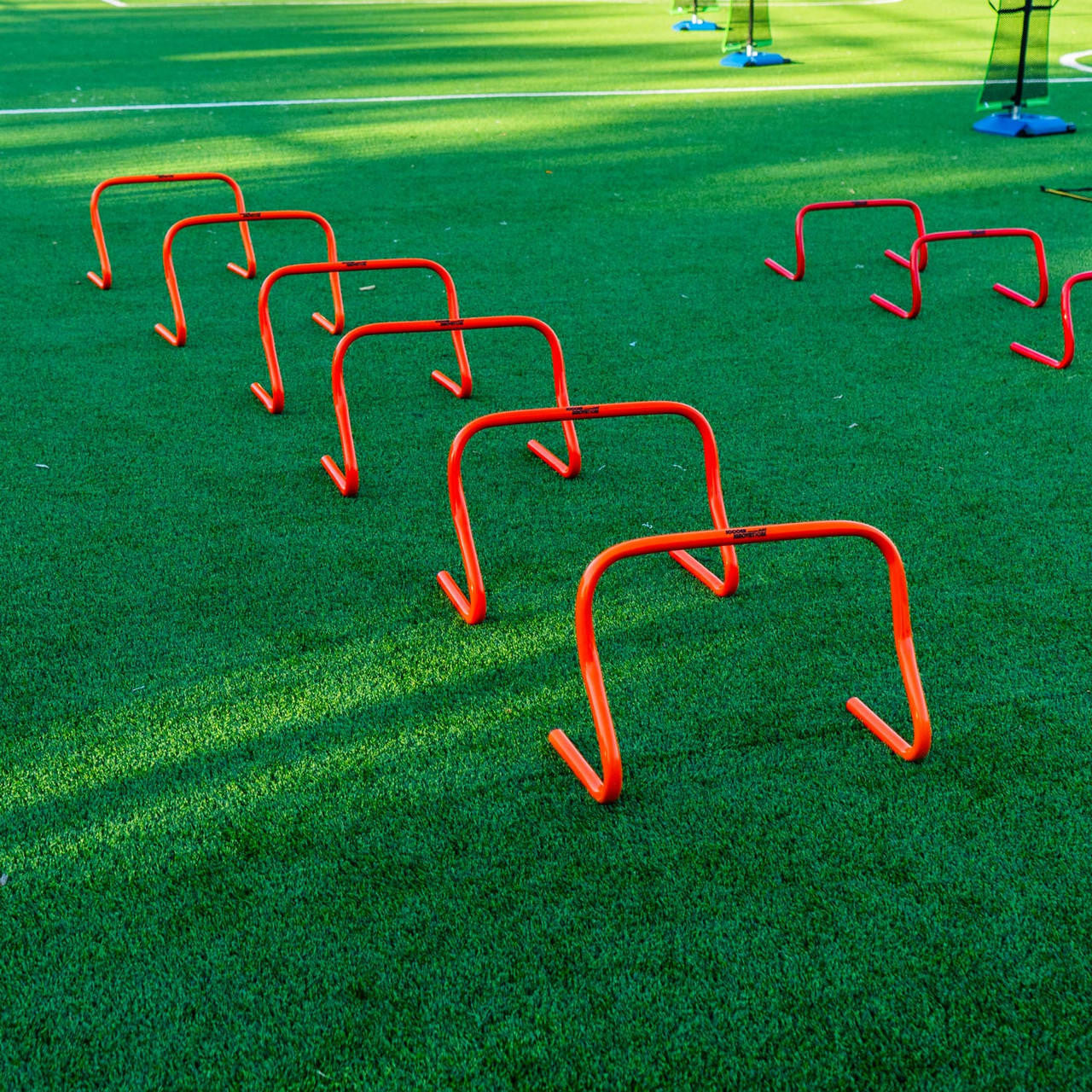 AGORA 6-Inch Speed Hurdles - Set Of 4 Orange Training Hurdles For Agility Drills